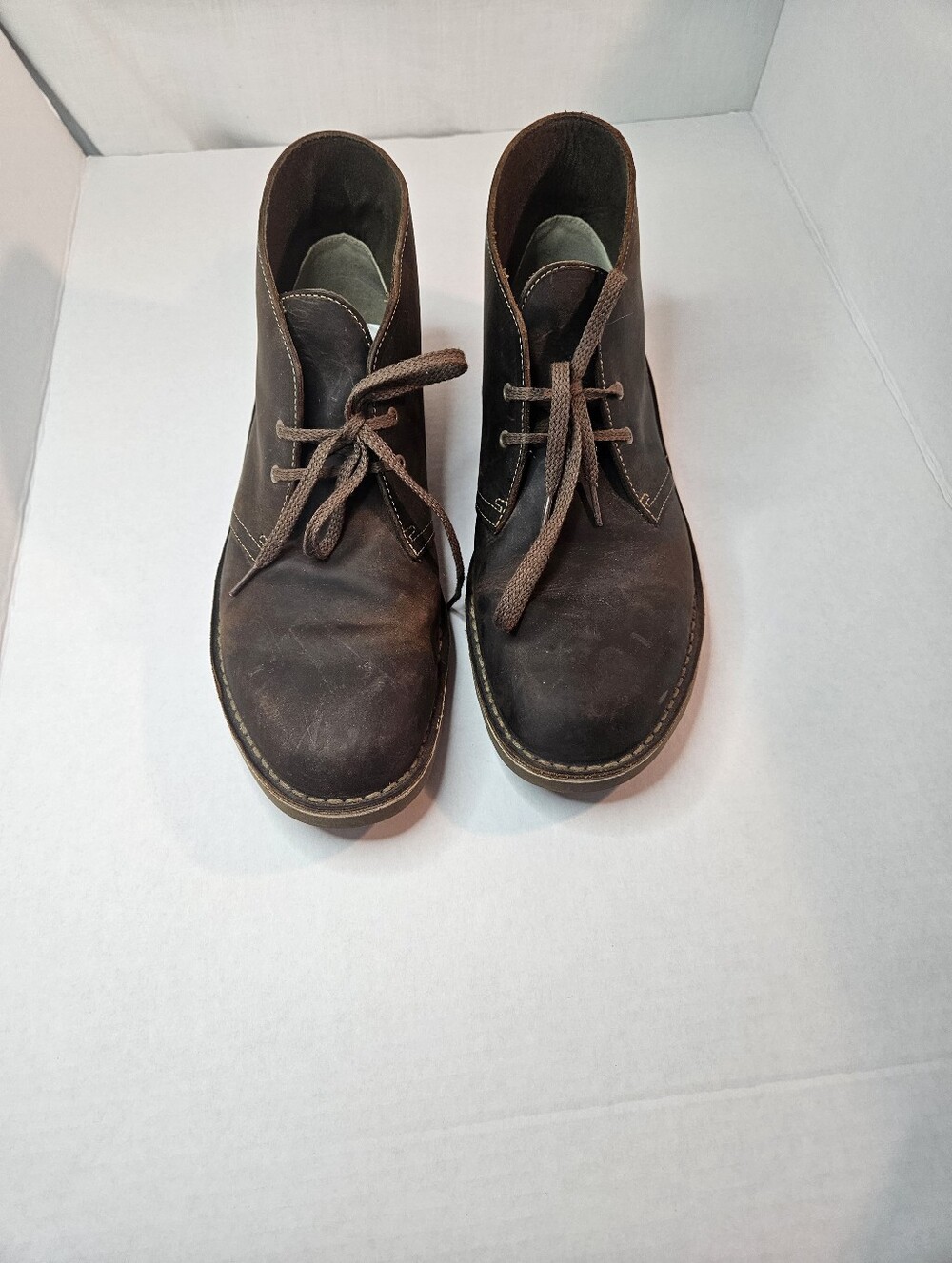 Men's Brown Leather Chukka Boots - Classic Casual Style Clarks Collection.